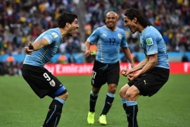 Lần đầu tiên cầu thủ Liverpool ghi bàn vào lưới đội tuyển Anh