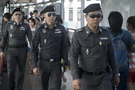 Thái Lan tiếp tục dỡ bỏ thiết quân luật tại 3 điểm du lịch