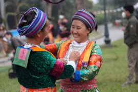 Điểm nhấn của hoạt động là nghi thức cúng vợt sợi bông của người Ba Na và nghi thức cúng dâng tấm zèng của người Tà Ôi. (Ảnh minh họa: BTC)