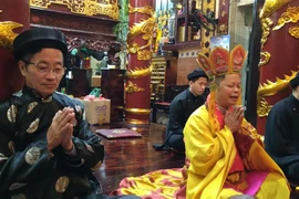 Lễ Thượng nguyên tại Đền Dâu năm nay chỉ tổ chức trong nội bộ nhà đền. (Ảnh: Minh Thu/Vietnam+