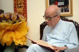 Giáo sư, Anh hùng Lao động Vũ Khiêu qua đời, hưởng thọ 106 tuổi