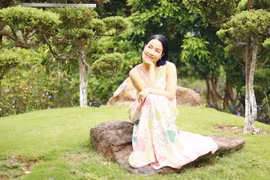 Ca sỹ Mỹ Linh gần đây trẻ trung và thon gọn hơn nhiều nhờ tập thể dục và sống theo chánh niệm. (Ảnh: NVCC)
