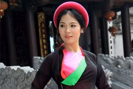 Ca sỹ Trang Viên vừa ra mắt bài hát đầy cảm xúc về những người phụ nữ trong chiến tranh, (Ảnh: NVCC)