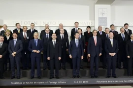 NATO hối thúc Afghanistan sớm ký Hiệp ước an ninh