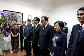 Lễ viếng Cựu Tổng thống Cộng hòa Nam Phi Nelson Mandela tại Thành phố Hồ Chí Minh. (Ảnh: Thế Anh/TTXVN)