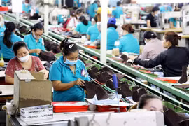Năng suất thấp gây thêm khó khăn cho Việt Nam tham gia vào chuỗi cung ứng toàn cầu và khu vực. (Ảnh: Hồng Đạt/TTXVN)