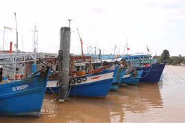 Tàu cá của ngư dân Bạc Liêu neo đậu tại cửa biển Gành Hào, huyện Đông Hải. (Ảnh: Tuấn Kiệt/TTXVN)