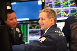 Giao dịch viên tại Sàn giao dịch chứng khoán New York, Mỹ. (Nguồn: THX/TTXVN)