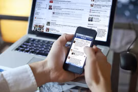 Phạt chủ tài khoản fanpage vì đưa tin sai sự thật lên mạng xã hội