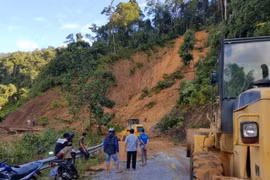 Bộ Quốc phòng tăng cường lực lượng, phương tiện giúp các địa phương