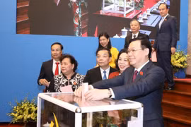 [Photo] Bầu Ban Chấp hành Đảng bộ thành phố Hà Nội khóa XVII