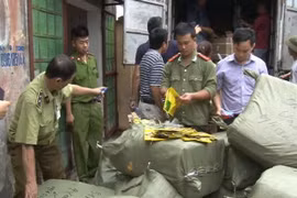 Hà Nội phát hiện gần 8 tấn mì chính, bột nêm có dấu hiệu làm giả 