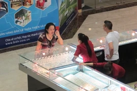 Giá vàng SJC vẫn cao hơn giá thế giới 3,6 triệu đồng mỗi lượng