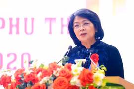 Phó Chủ tịch nước Đặng thị Ngọc thịnh, Phó Chủ tịch thứ nhất Hội đồng Thi đua-Khen thưởng Trung ương phát biểu tại Đại hội. (Ảnh: Trung Kiên/TTXVN)