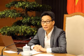 Phó Thủ tướng Vũ Đức Đam chủ trì cuộc họp Thường trực Ban Chỉ đạo quốc gia phòng chống dịch bệnh COVID-19. (Ảnh: Baochinhphu.vn)