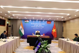 Thủ tướng Nguyễn Xuân Phúc hội đàm trực tuyến Thủ tướng Ấn Độ Narendra Modi. (Ảnh: Thống Nhất/TTXVN)