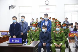 Các bị cáo tại phiên tòa. (Ảnh: Doãn Tấn/TTXVN)