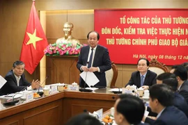 Ông Mai Tiến Dũng, Bộ trưởng, Chủ nhiệm Văn phòng Chính phủ, Trưởng đoàn công tác phát biểu trong buổi làm việc. (Ảnh: Thanh Tùng/TTXVN)