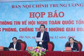 Ông Võ Văn Dũng, Ủy viên Trung ương Đảng, Phó Trưởng Ban Thường trực Ban Nội chính Trung ương phát biểu khai mạc họp báo. (Ảnh: Phương Hoa/TTXVN)