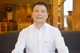 Tiến sỹ Nguyễn Duy Thụy, Viện trưởng Viện Khoa học xã hội vùng Tây Nguyên góp ý nhiều ý kiến tâm huyết về phát triển kinh tế-xã hội vùng đồng bào dân tộc thiểu số. (Ảnh: Hoài Thu/TTXVN)