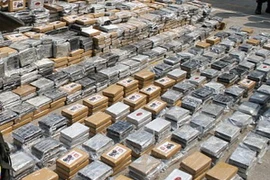 Cảnh sát Pháp bắt giữ một hang ổ lớn chuyên cung cấp ma túy