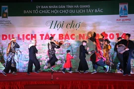 Hà Giang khai mạc Hội chợ du lịch Tây Bắc năm 2014