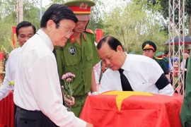Chủ tịch nước dự lễ truy điệu, an táng hài cốt liệt sỹ ở Long Khánh