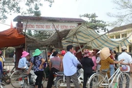 Bắt tạm giam 2 đối tượng kích động, cản trở học sinh đến trường