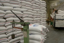 Phillipines lùi kế hoạch tự túc thóc gạo tới năm 2016