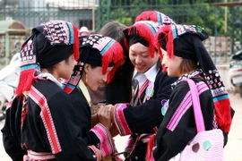 Sơn La mở lớp đào tạo tiếng, chữ viết Dao cho cán bộ cơ sở