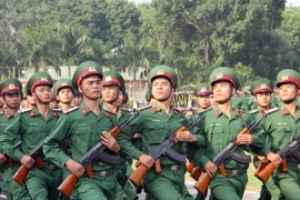 Thực chất quan điểm đòi “Phi chính trị hóa Quân đội”