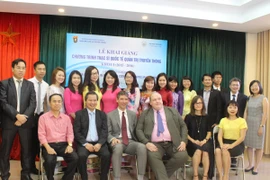 Lễ khai giảng khóa Thạc sỹ liên kết quốc tế về Quản trị truyền thông đầu tiên ở miền Bắc. (Ảnh: Hùng Võ/Vietnam+)