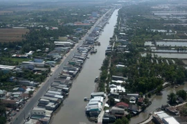 Đối thoại với dòng sông để bảo vệ “mạch máu của sự sống”