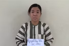 Đối tượng Nguyễn Công Tâm tại cơ quan công an. (Ảnh: Nguyễn Văn Việt/TTXVN)