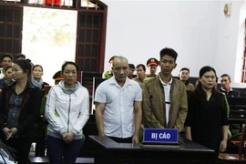 Các bị cáo tại tòa. (Ảnh: Hưng Thịnh/TTXVN)