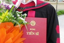 Hủy Quyết định của Bộ Giáo dục - Đào tạo về thu hồi bằng tiến sĩ
