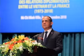 Ông Vincent Floreani, Tổng Lãnh sự Pháp tại Thành phố Hồ Chí Minh, phát biểu tại lễ kỷ niệm. (Ảnh: Thanh Vũ/TTXVN)