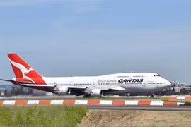 Máy bay của hãng hàng không Qantas Airways tại sân bay Sydney, Australia. (Ảnh: AFP/TTXVN)