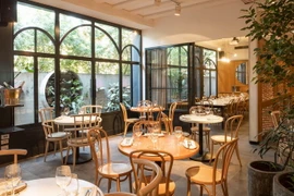 Bên trong nhà hàng Nour ở Australia. (Nguồn: news.com.au)