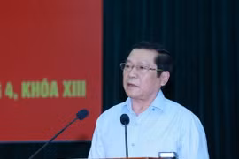 Ông Lại Xuân Môn, Ủy viên Trung ương Đảng, Phó Trưởng Ban Thường trực Ban Tuyên giáo Trung ương báo cáo tại Hội nghị. (Ảnh: Phương Hoa/TTXVN)