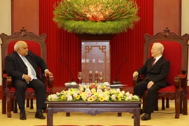 Tổng Bí thư Nguyễn Phú Trọng tiếp Đại sứ Cộng hòa Cuba Orlando Nicolás Hernández Guillén đến chào xã giao nhân nhiệm kỳ công tác tại Việt Nam. (Ảnh : Trí Dũng/TTXVN)