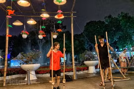 Hà Nội về đêm khi dịch bệnh chưa bùng phát. (Ảnh: Mai Mai/Vietnam+)