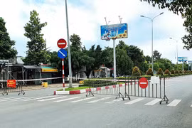 Một chốt kiểm soát dịch trên địa bàn thành phố Bạc Liêu. (Ảnh: TTXVN phát)