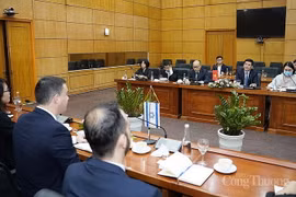 Bộ trưởng Bộ Công Thương Nguyễn Hồng Diên phát biểu tại buổi làm việc. (Nguồn: congthuong.vn)