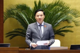 Phó Chủ tịch Quốc hội Nguyễn Khắc Định điều hành phiên họp. (Ảnh: Doãn Tấn/TTXVN)