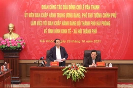 Phó Thủ tướng Lê Văn Thành phát biểu tại buổi làm việc. (Ảnh: Hoàng Ngọc/TTXVN)