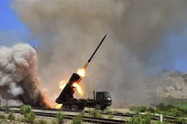 Tên lửa tầm ngắn được phóng ra vùng biển Triều Tiên. (Nguồn: Reuters/ KCNA/ TTXVN)
