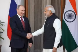 Tổng thống Nga Vladimir Putin và Thủ tướng Ấn Độ Narendra Modi. (Nguồn: AFP)