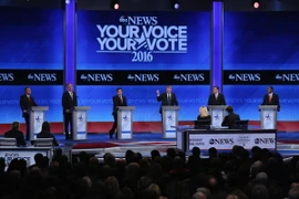 Cuộc tranh luận trực tiếp thứ 8 trên truyền hình của các ứng cử viên đảng Cộng hòa. (Ảnh: AFP/TTXVN)