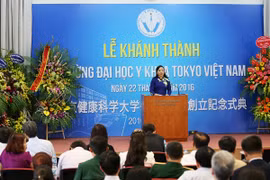 Bộ trưởng Bộ Y tế Nguyễn Thị Kim Tiến phát biểu tại lễ khánh thành trường. (Ảnh: Ecopack)